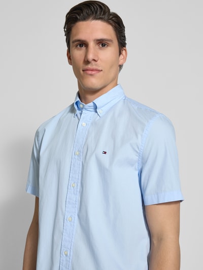 Tommy Hilfiger Regular Fit Freizeithemd mit kurzem Arm Modell 'FLEX' Hellblau 3