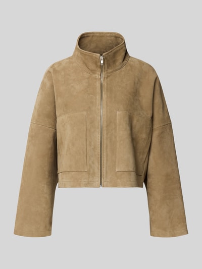 Produktfoto, Relaxed Fit Lederjacke mit Stehkragen von Drykorn für Damen im Leder-Mix mit aufgesetzten Eingrifftaschen und Reißverschluss, Beige-Ton, glatte und matte Textur, gerade Schnittform.