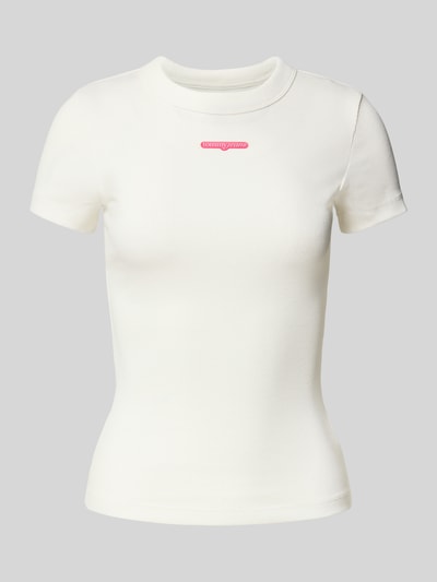 Tommy Jeans T-shirt o kroju slim fit z prążkowaniem Złamany biały 2