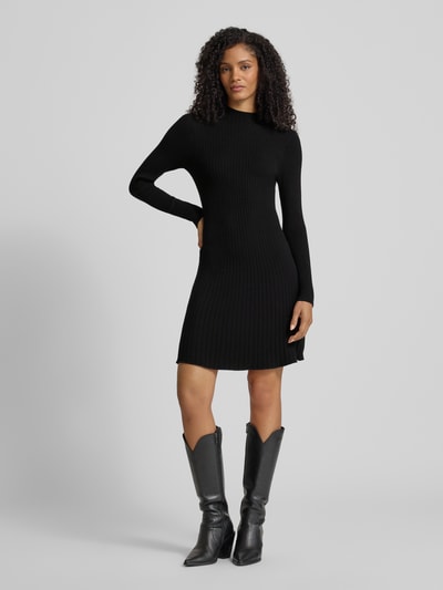 Vero Moda Sukienka lekko rozkloszowana z dzianiny z mieszanki wiskozy model ‘NANCY’ Czarny 1