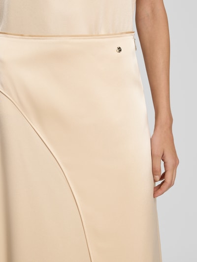 Marc Cain Midirock mit Logo-Applikation Ecru 3