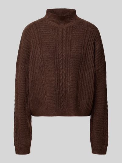 Produktfoto, brauner Strickpullover mit Stehkragen, Strukturmuster, Modell 'MYLLE' von ICHI, Relaxed Fit, Damen, strukturierte Textur