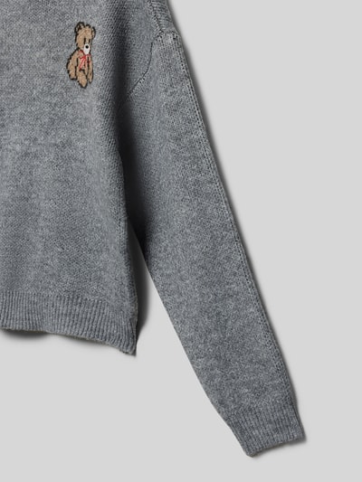 Only Sweter z dzianiny o kroju regular fit z wyhaftowanym motywem model ‘TEDDY’ Antracytowy 2