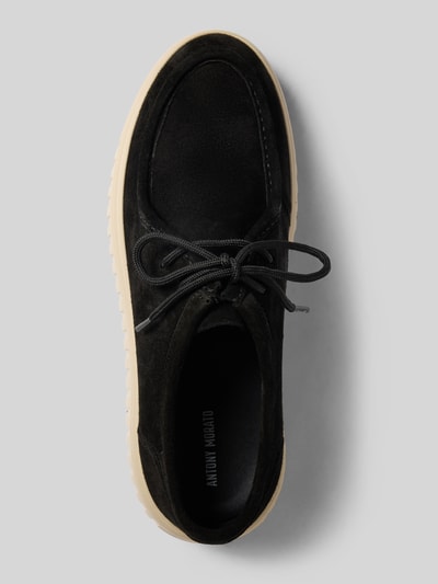 Produktfoto, Sneaker aus echtem Leder Modell 'Austin' von Antony Morato, schwarze Farbe, abgerundete Passform, Schnürverschluss, profilierte Sohle, Absatzhöhe 5 cm, Schafthöhe 7 cm, Schaftweite 6 cm, Größe 44, matter Look, glatte Textur mit dezenten Nähten.