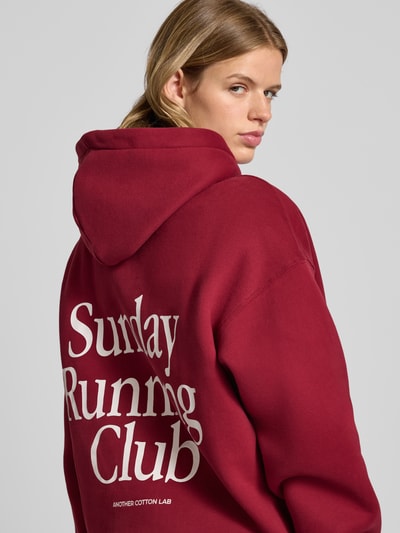 ANOTHER COTTON LAB Bluza z mieszanki wełny Escorial z kapturem i kieszenią kangurką Bordowy 3