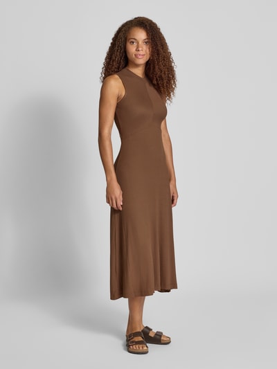 EDITED Midikleid mit Stehkragen Modell 'Talia' Mittelbraun 1