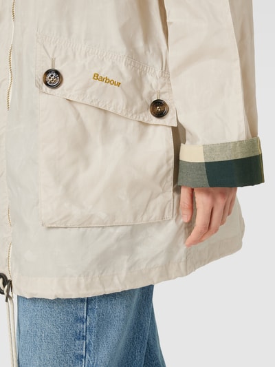 Barbour Jacke mit Zweiwege-Reißverschluss Modell 'Keldy Showerproof' Stein 3