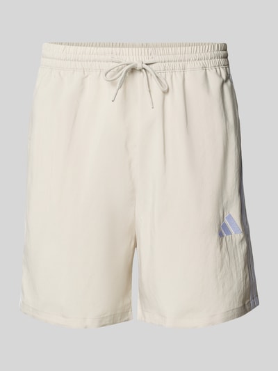 adidas Sportswear Korte broek met labelstitching en elastische band Zand - 2