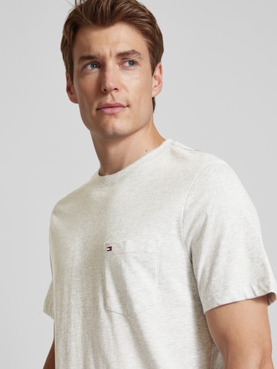 Tommy Hilfiger T-shirt met borstzak Lichtgrijs - 3