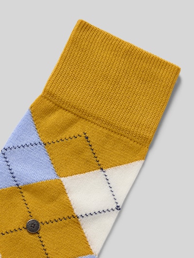 Produktfoto, Socken aus Baumwoll-Mix Modell 'MANCHESTER' von Burlington in Gelb, Weiß und Hellblau mit elastischen Bündchen, Label-Details