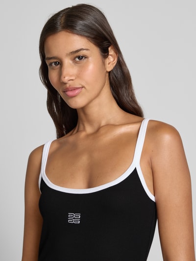 Gestuz Minikleid in Ripp-Optik mit Label-Stitching Black 3