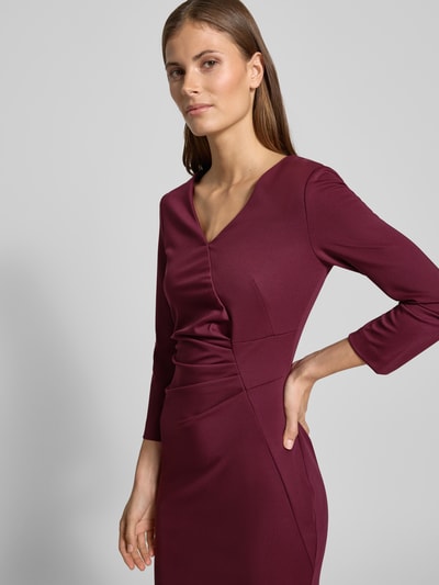 Rinascimento Knielange cocktailjurk met V-hals Bordeaux - 3