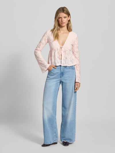 Gina Tricot Langarmbluse mit Schnürverschluss Rosa 1