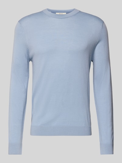Produktfoto, Regular Fit Pullover aus reiner Wolle Modell 'TRAY' von SELECTED HOMME in Hellblau, unifarben, Feinstrick, Rundhals, gerippte Abschlüsse.