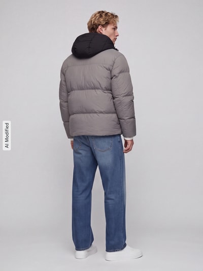 HUGO Blue kurtka pikowana o kroju regular fit z kapturem model 'Bodo2541' Antracytowy 5