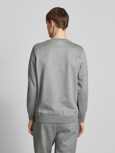 PUMA PERFORMANCE Sweatshirt mit Label-Stitching Mittelgrau Melange 5