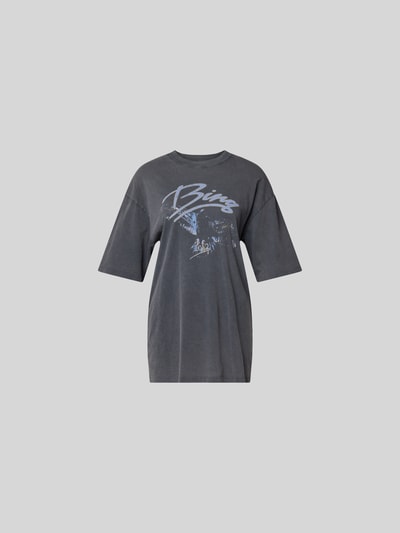 Produktfoto, Oversized T-Shirt mit Logo-Print von Anine Bing in Dunkelgrau, Reine Baumwolle, Oversized-Fit, Rundhalsausschnitt, Halbarm, Rückenlänge 70 cm in Größe S