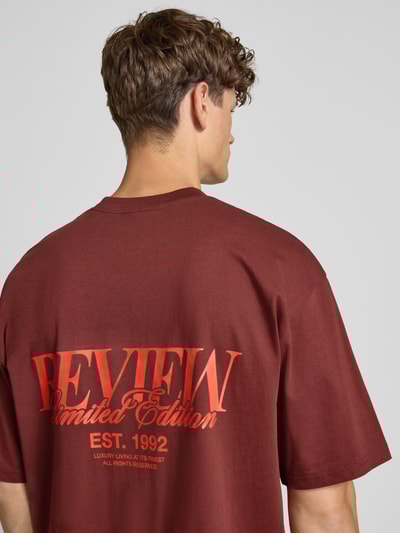 REVIEW T-Shirt mit überschnittenen Schultern Rostrot 3