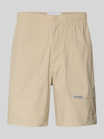 Produktfoto, Regular Fit Shorts mit Logo-Patch Modell 'Landroamer' von Columbia in Beige, elastischer Material-Mix, strukturierte Textur, aufgesetzte Taschen, elastischer Bund, Knopf- und Reißverschluss, Herren Shorts