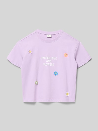 Produktfoto, Regular Fit T-Shirt aus reiner Baumwolle von s.Oliver RED LABEL in Flieder, unifarben mit buntem Motiv-Print, Rundhals, Kurzarm, Jersey-Textur.