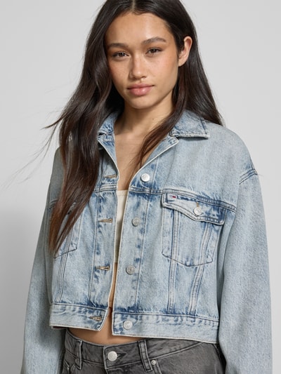 Tommy Jeans Oversized Jeansjacke aus Baumwoll-Lyocell-Mix Hellblau 3