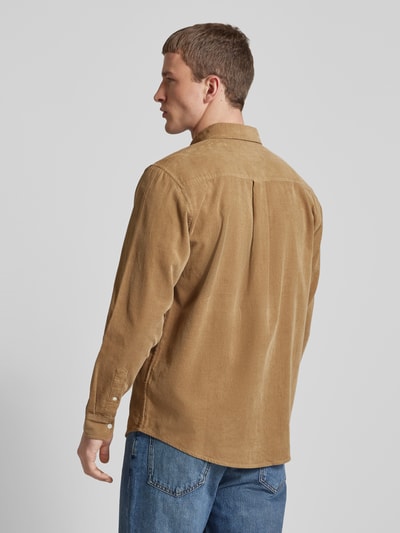 Carhartt Work In Progress Regular Fit Cordhemd mit Logo-Stitching Modell 'MADISON' Beige 5