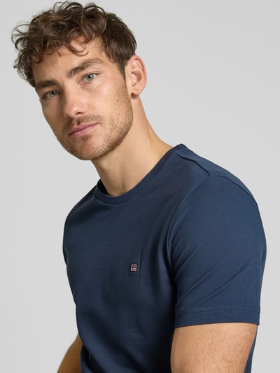 Christian Berg Men T-Shirt mit Label-Stitching Dunkelblau 3