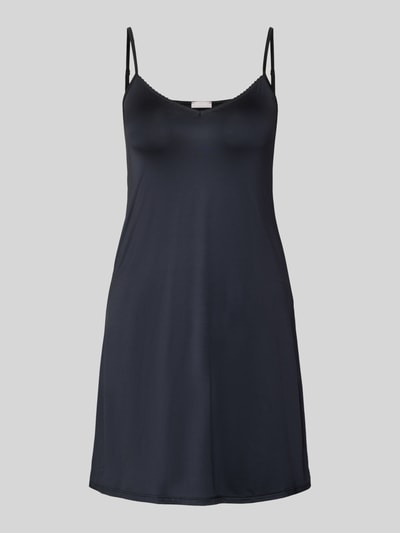 Produktfoto, Knielanges Unterkleid in glänzendem Satin mit Picot-Besatz von Hanro, dunkel, glatte Textur, Viskose-Elasthan-Mix, lockerer Schnitt, Herz-Ausschnitt