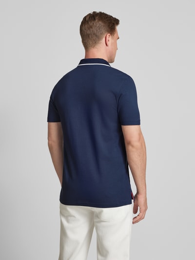 Christian Berg Men Regular Fit Poloshirt mit Logo-Stitching und Polokragen Dunkelblau 5