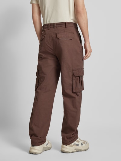 REVIEW Straight Leg Cargohose mit Label-Patch Dunkelbraun 5