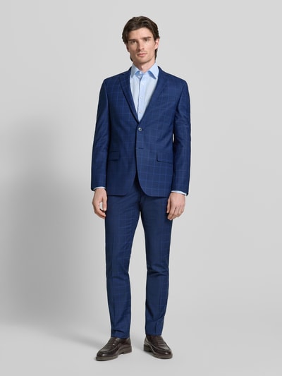Mannelijk model draagt 'Regular Fit Anzugjacke mit Schurwoll-Anteil' van HECHTER PARIS, blauw, fijn ruitpatroon, voorkant, full-body shot