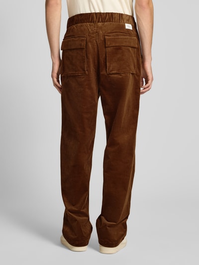 Replay Tapered Fit Cordhose mit Gürtel Cognac 5