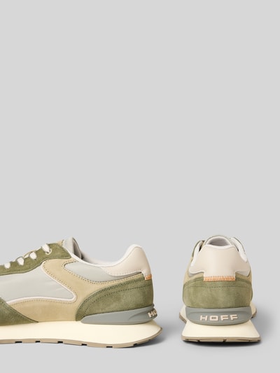 Produktfoto, Sneaker aus Leder-Mix Modell 'City' von HOFF in Beige und Olivgrün, abgerundete Passform, Profilierte Sohle, Logo-Detail.