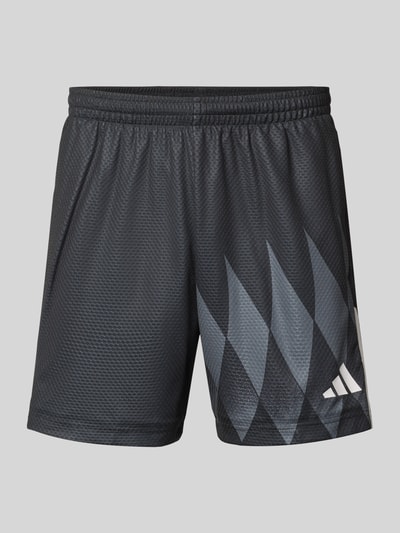 Produktfoto, Regular Fit Shorts mit Logo-Print Modell 'Tiro' von adidas Sportswear, schwarze Struktur, elastischer Bund, geometrisches Muster, Bundweite 36 cm, Innenbeinlänge 18 cm, Größe M