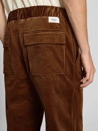 Replay Tapered Fit Cordhose mit Gürtel Cognac 3