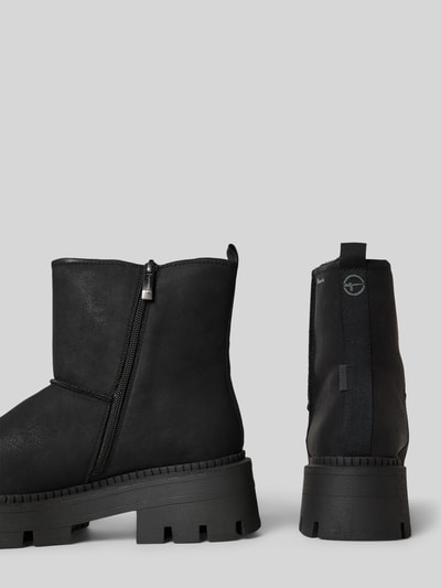 Produktfoto, Chelsea Boots In Nubukleder-Optik von Tamaris, Unifarben, Schuhspitze rund, Blockabsatz, Label-Prägung, Logo-Detail, Reißverschluss, profilierte Sohle.