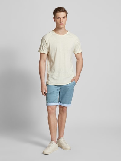 Redefined Rebel Regular Fit Shorts mit Gürtel in Flecht-Optik Modell 'MAGNUS' Rauchblau 1