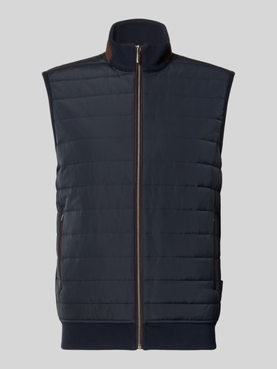 Produktfoto, Steppweste mit Stehkragen und Eingrifftaschen von bugatti aus Baumwoll-Mix in Dunkelblau, gerader Schnitt, Reißverschluss, gerippter Saum, Rückenlänge bei Größe M 65 cm