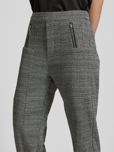 Daydream Tapered Fit Hose mit Reißverschlusstaschen Modell 'Nagano' Hellgrau 3