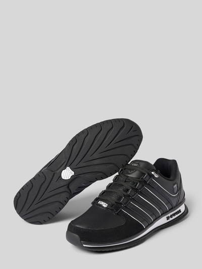 Produktfoto, sneakersy z powlekanej skóry o zaokrąglonym kształcie, z detale z logo, profilowana podeszwa, model 'Rinzler' od K-SWISS, wysokość obcasa 3 cm, wysokość cholewki 9 cm, szerokość w rozmiarze 44: 9 cm