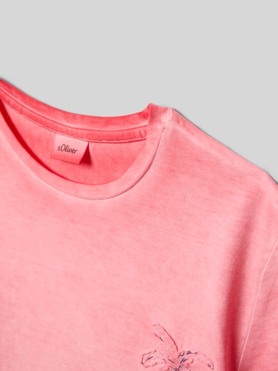 Produktfoto, Regular Fit T-Shirt aus reiner Baumwolle von s.Oliver RED LABEL, Kinder T-Shirt in kräftigem Pink mit glatter Textur und Stickerei