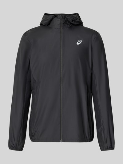 Produktfoto, zwarte regular fit heren jack met logoprint, model 'Core' van ASICS TIGER, capuchon met opstaande kraag, ritssluiting, elastische boordjes, ruglengte bij maat M 73 cm, schouderbreedte 46 cm, borstwijdte 44 cm, mouwlengte 71 cm