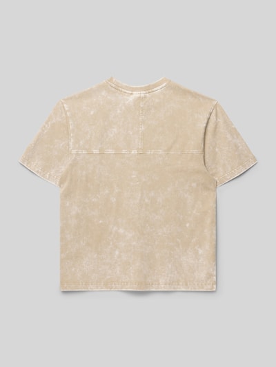 Produktfoto, T-Shirt mit Rundhalsausschnitt und Label-Detail von Garcia in Beige, reine Baumwolle, Regular Fit, strukturierte Oberfläche, Rückenansicht