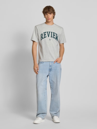 REVIEW T-shirt z nadrukiem z logo Jasnoszary melanż 1