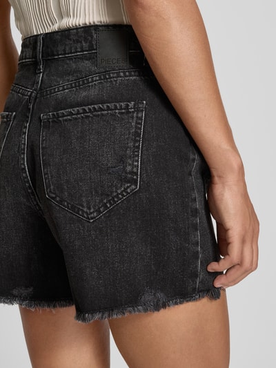 Pieces Regular Fit Jeansshorts aus reiner Baumwolle Modell 'SUMMER' Black 3