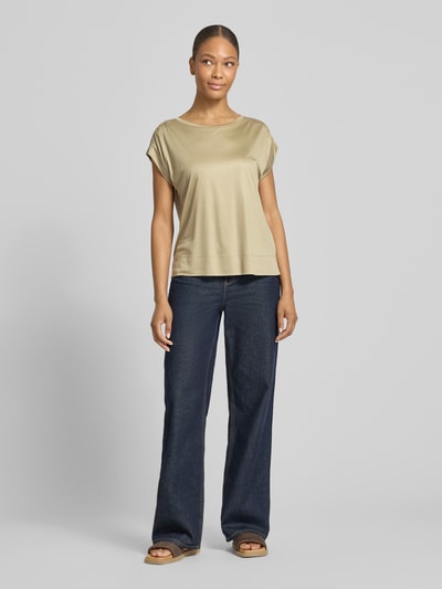 Vrouwenmodel draagt T-shirt met fixeerde mouwomslag model 'Sosilla' van OPUS, regular fit, puur viscose, ronde hals, lengte 55 cm, Ganzkörperaanzicht van voren