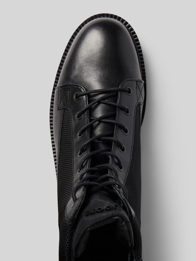Produktfoto, schwarze Stiefel / Boots aus echtem Leder Modell 'tela mario' von JOOP! SHOES, glatte und strukturierte Oberfläche, Draufsicht