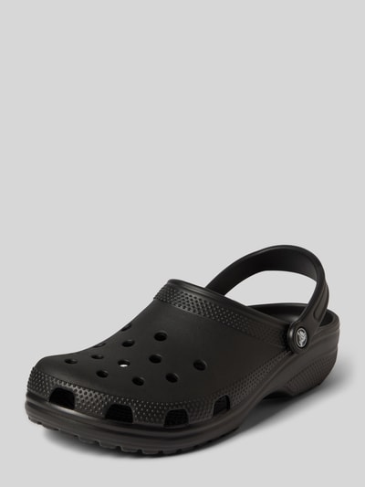 Productfoto, Clogs met Label-Detail van Crocs in zwart met afgeronde neus, instapmodel, verstelbare riem, hakhoogte 5 cm, heren