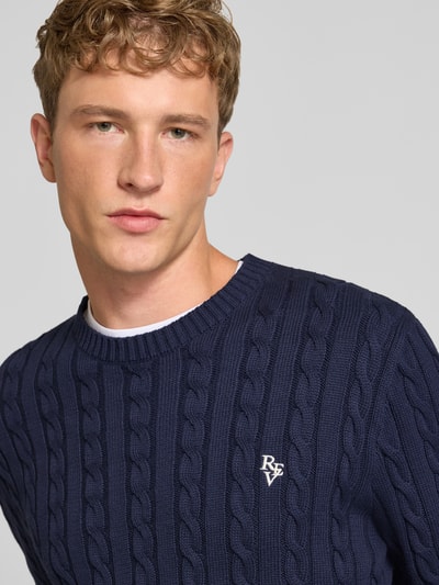 REVIEW Slim Fit Strickpullover aus reiner Baumwolle mit Zopfmuster Marine 3