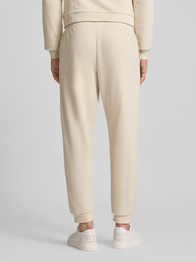 Tommy Hilfiger Regular Fit Sweatpants aus Baumwoll-Mix Offwhite Melange 5